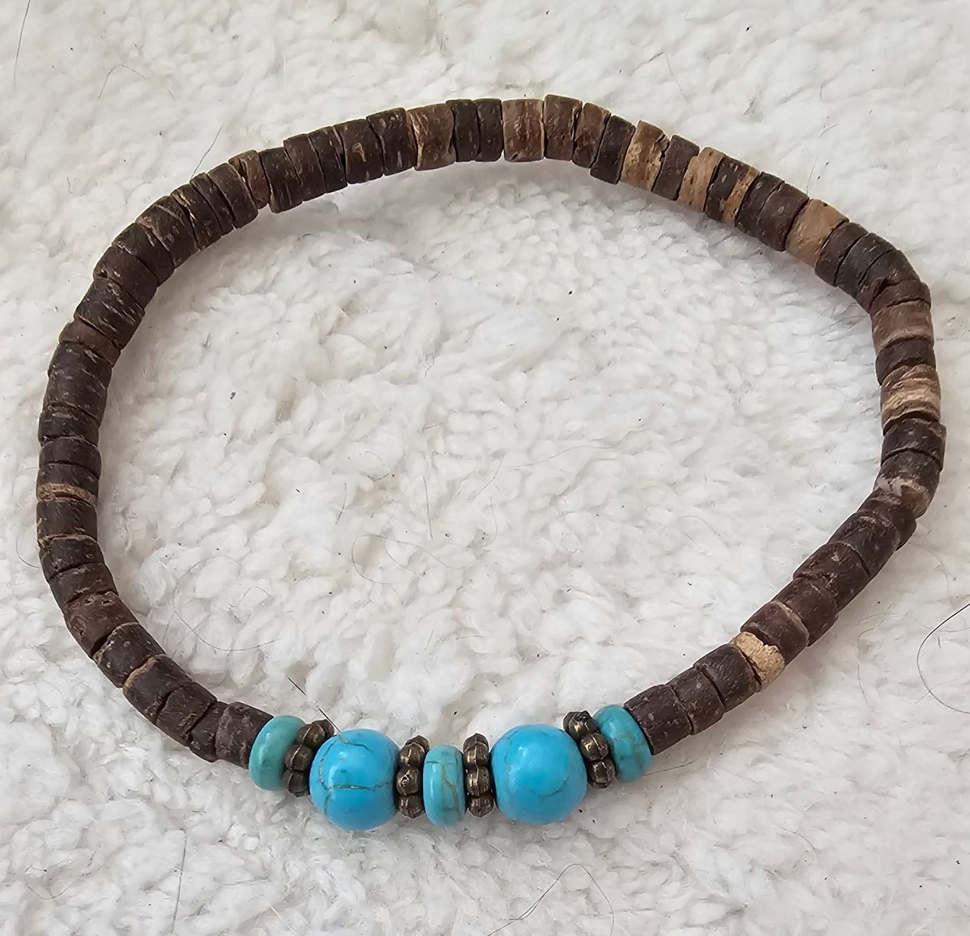 Bracciali & Braccialetti: Armband Holz und Türkis Perlen – Nuovo (secondo la descrizione) da Grosshöchstetten venduto da Chaotik-Reptil