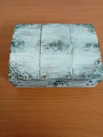 Alte dekorative Schatzkiste aus Holz, Vintage-Stil