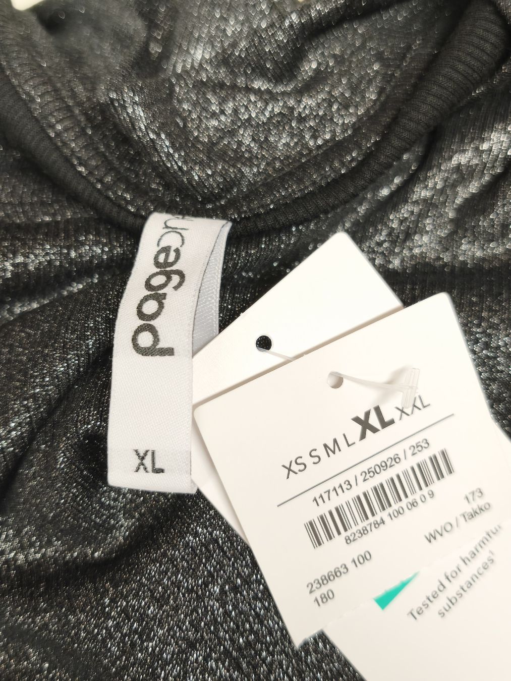 Pullover & Sweatshirts: Damen Pullover schwarz Glitzer Grösse XL neu – Neu und originalverpackt aus Emmetten von SecondhandSiska 3