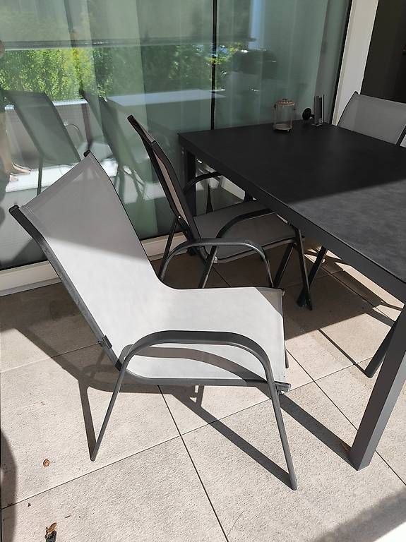 Set de table et chaises: Gartentisch mit 4 Stühlen  – D'occasion à Horw par Daniela84 1