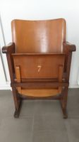 fauteuil théâtre en bois