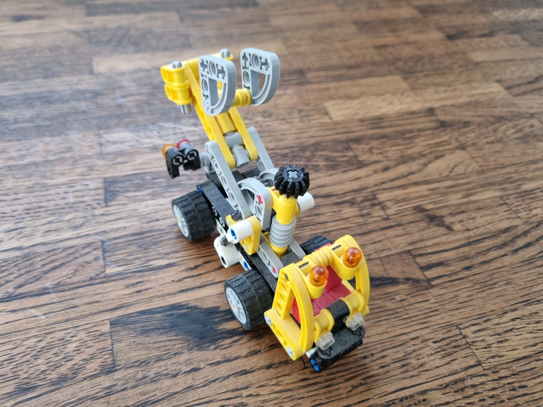 Lego Kit di costruzioni: Lego Technic - Hubarbeitsbühne - 42031 – Usato da Wattwil venduto da adlerhorst73 4