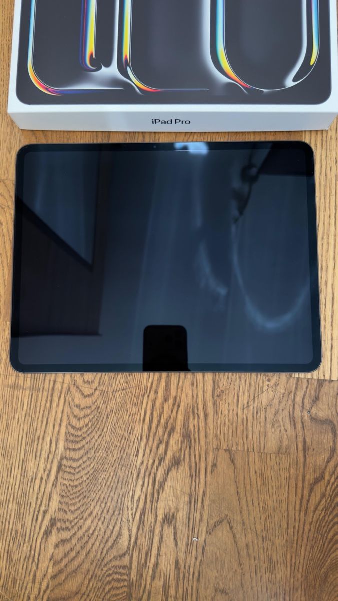 Apple Tablet PC: Apple Ipad Pro 13“ 2025 – Nuovo (secondo la descrizione) da Uznach venduto da Moonlight_Phinex 1