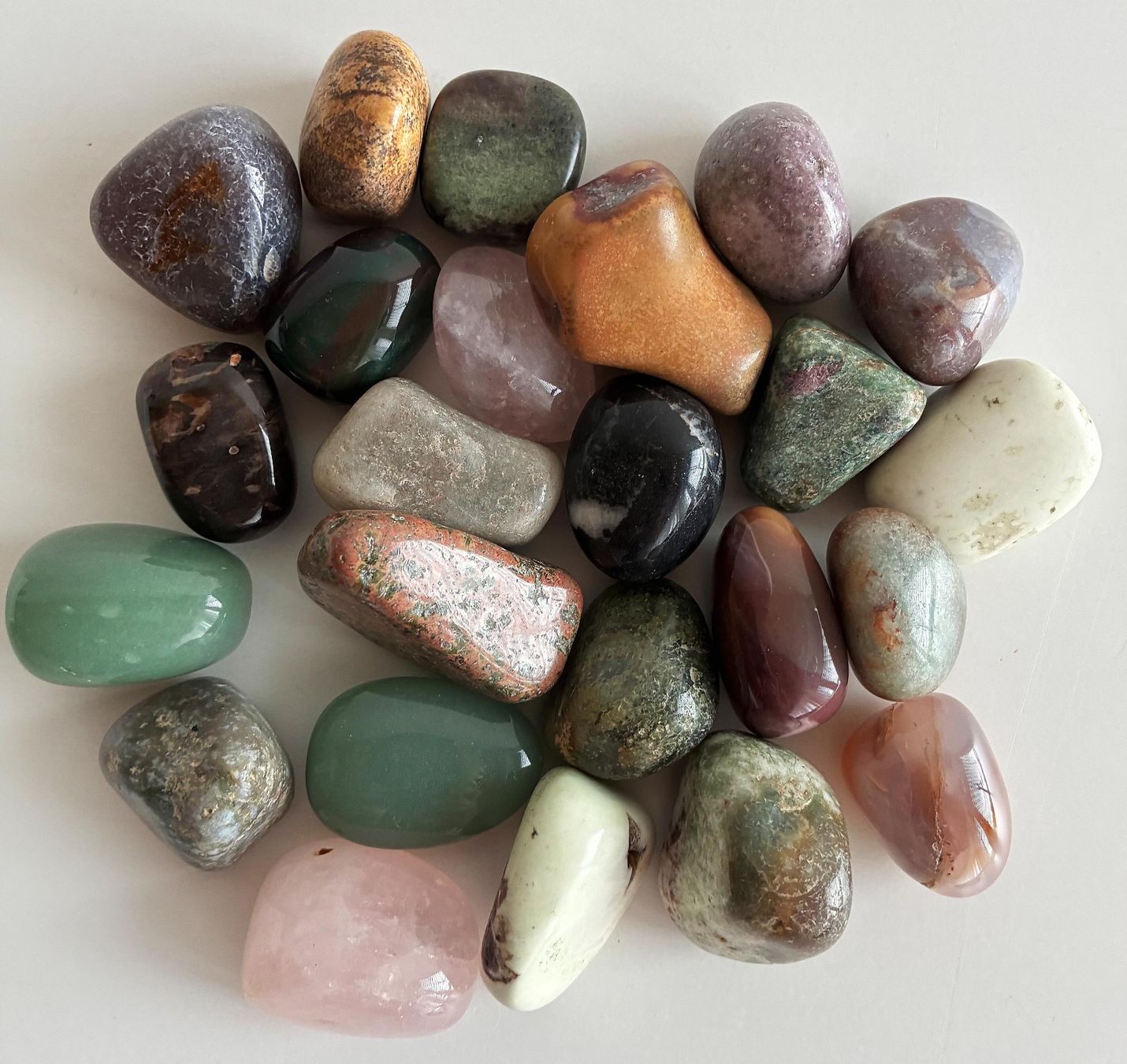 Mineralien & Heilsteine: Ein Lot Schmeichelsteine – Gebraucht aus Bäretswil von robsonantik 2