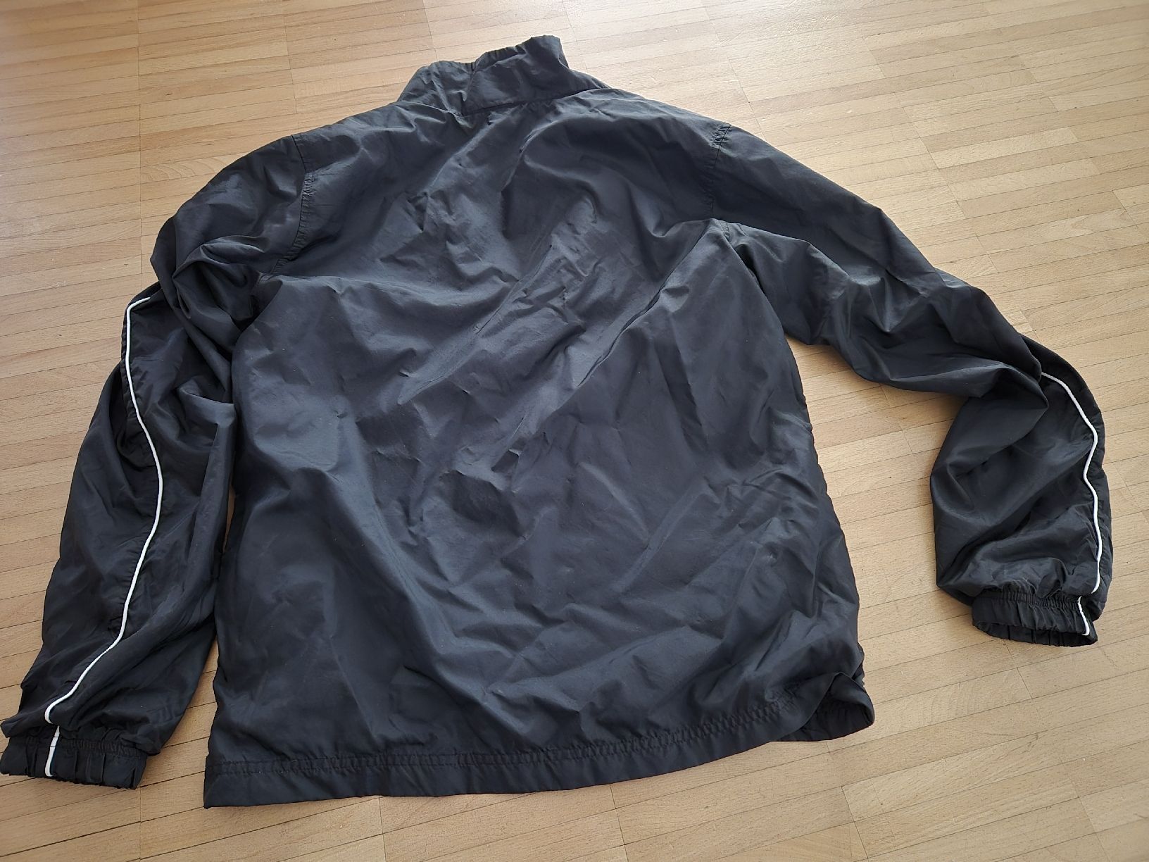 Nike Giacche: Nike Regenjacke, Gr. S – Usato da Bern venduto da Heart_of_Hope 4