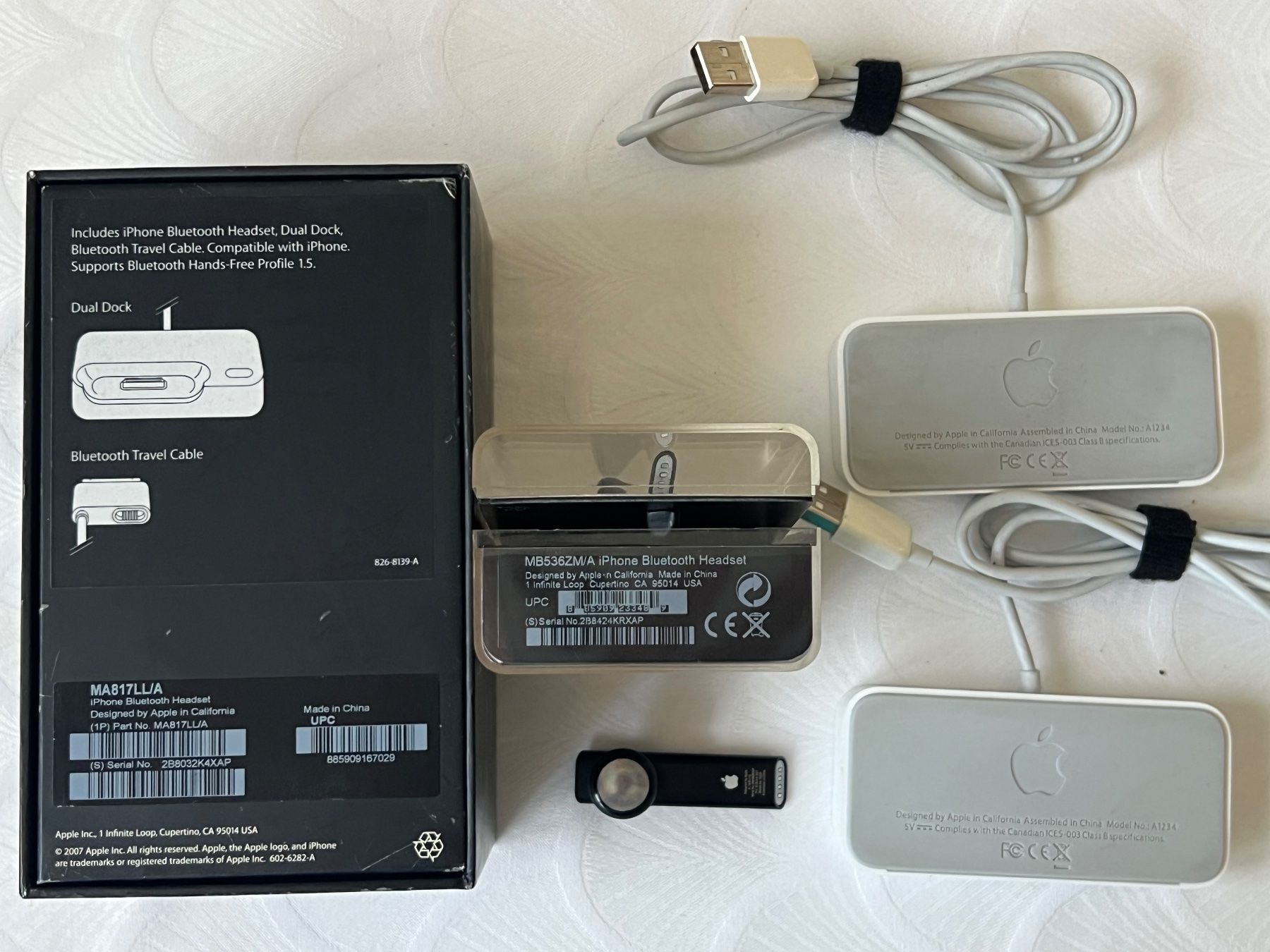Apple Telefoni cellulari / Smartphones: 3 Stück Apple IPhone Bluetooth Headset Dualdock 2007 /2008 – Difettoso da Basse-Nendaz venduto da Diablo132 3