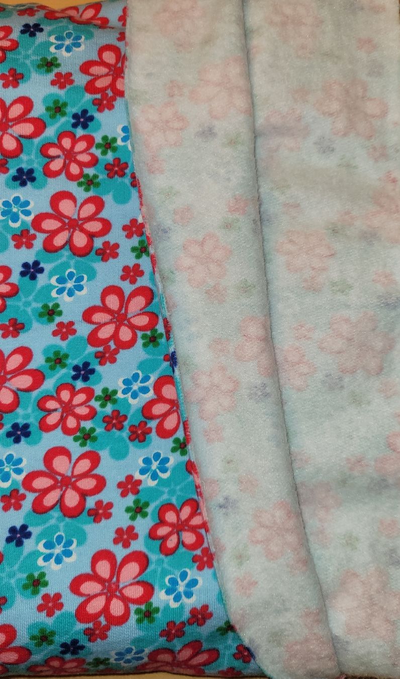 Tessuti: Sweat blau Blumen - 90x160cm – Nuovo (secondo la descrizione) da Madiswil venduto da fabrics 1