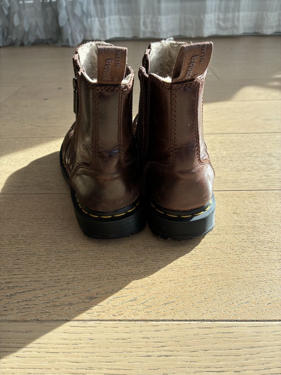Dr. Martens Herrenschuhe: Bottes Dr. Martens marron 40 – Gebraucht aus Bulle von ste_t2ng 4