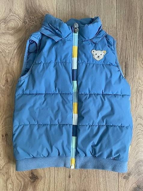Altro abbigliamento per bambino: Weste von Steiff in Gr. 122 – Usato da Pfäffikon Sz venduto da alar 2
