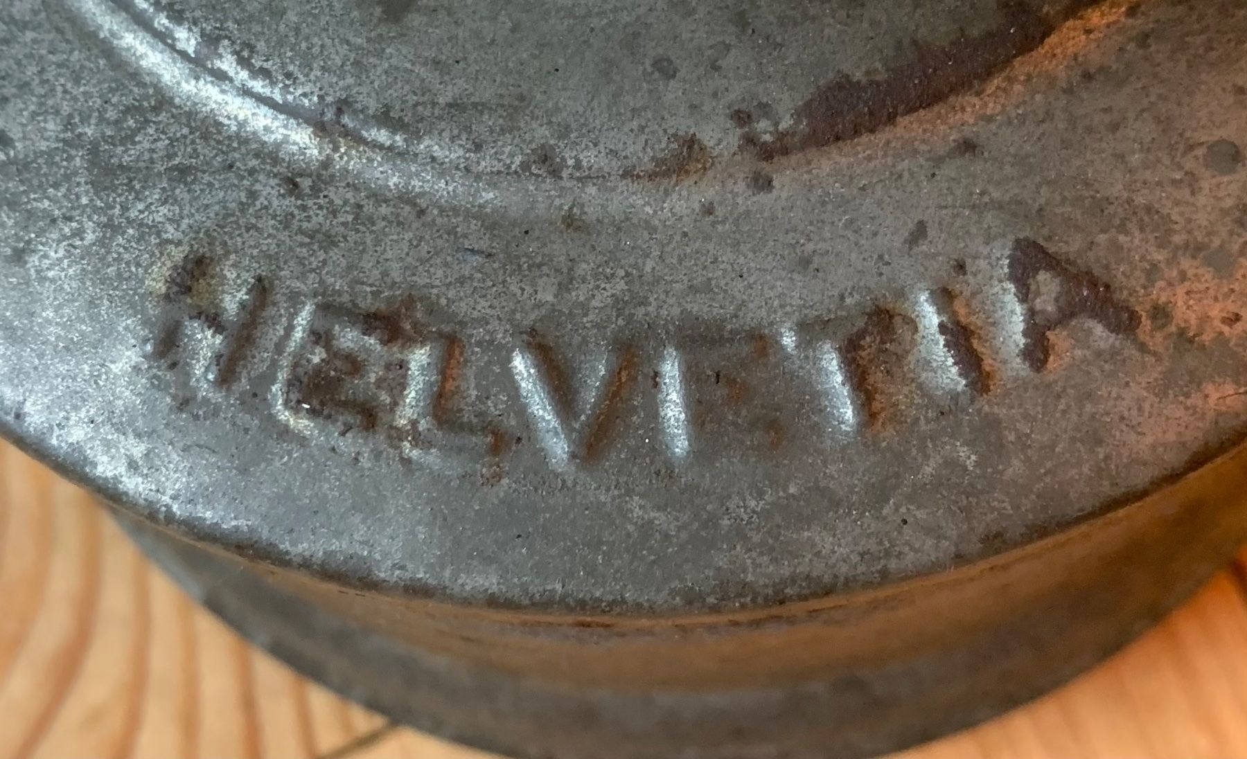Lampade & Luci: Petrollaterne Helvetia der CH Armee – Usato da Goldingen venduto da Bergler012 6