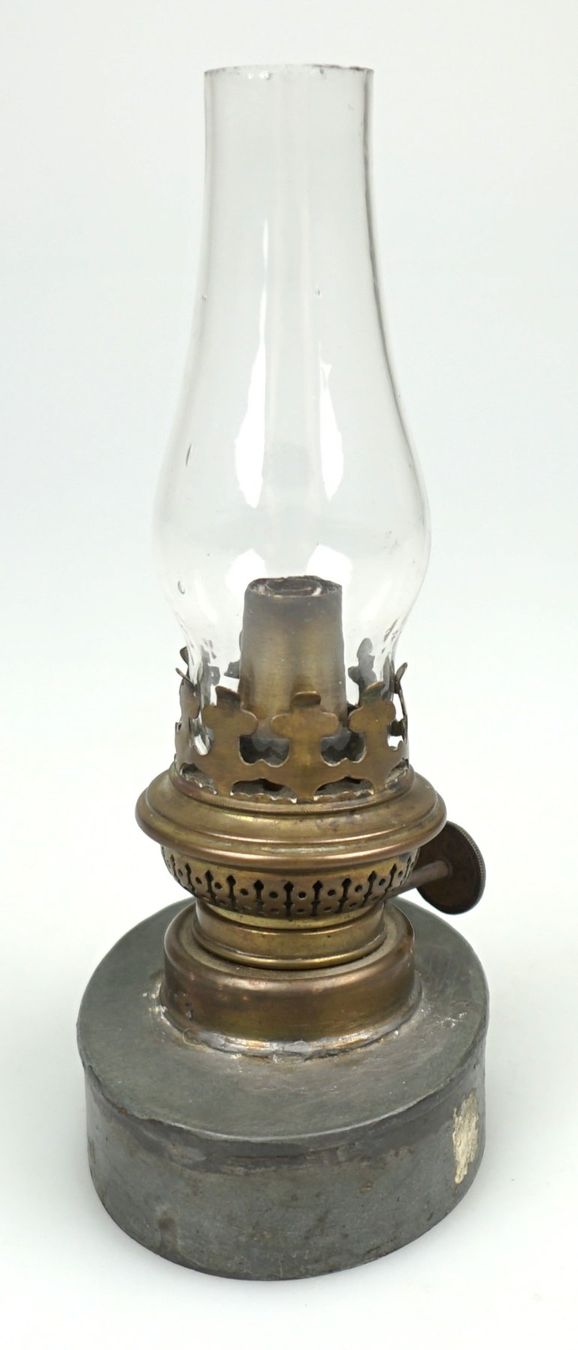 Lampade: Kleine Vintage Öllampe – Usato da Volketswil venduto da brockipfannenstil 2