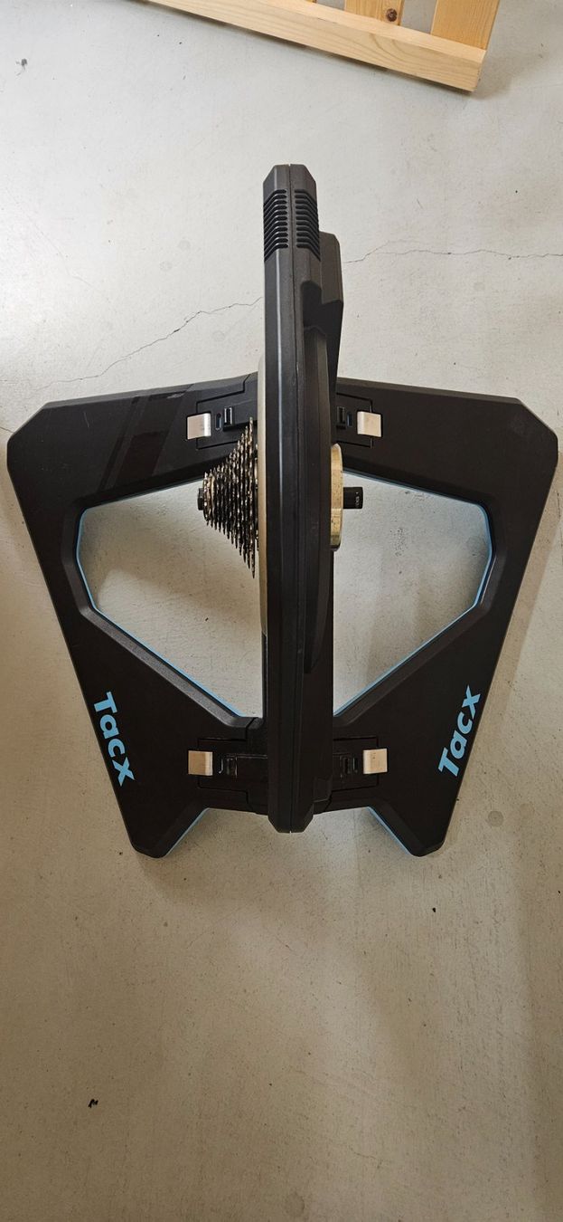 Tacx Hometrainer: Tacx Neo 2T Smart – Gebraucht aus Arbon von jan_gn58