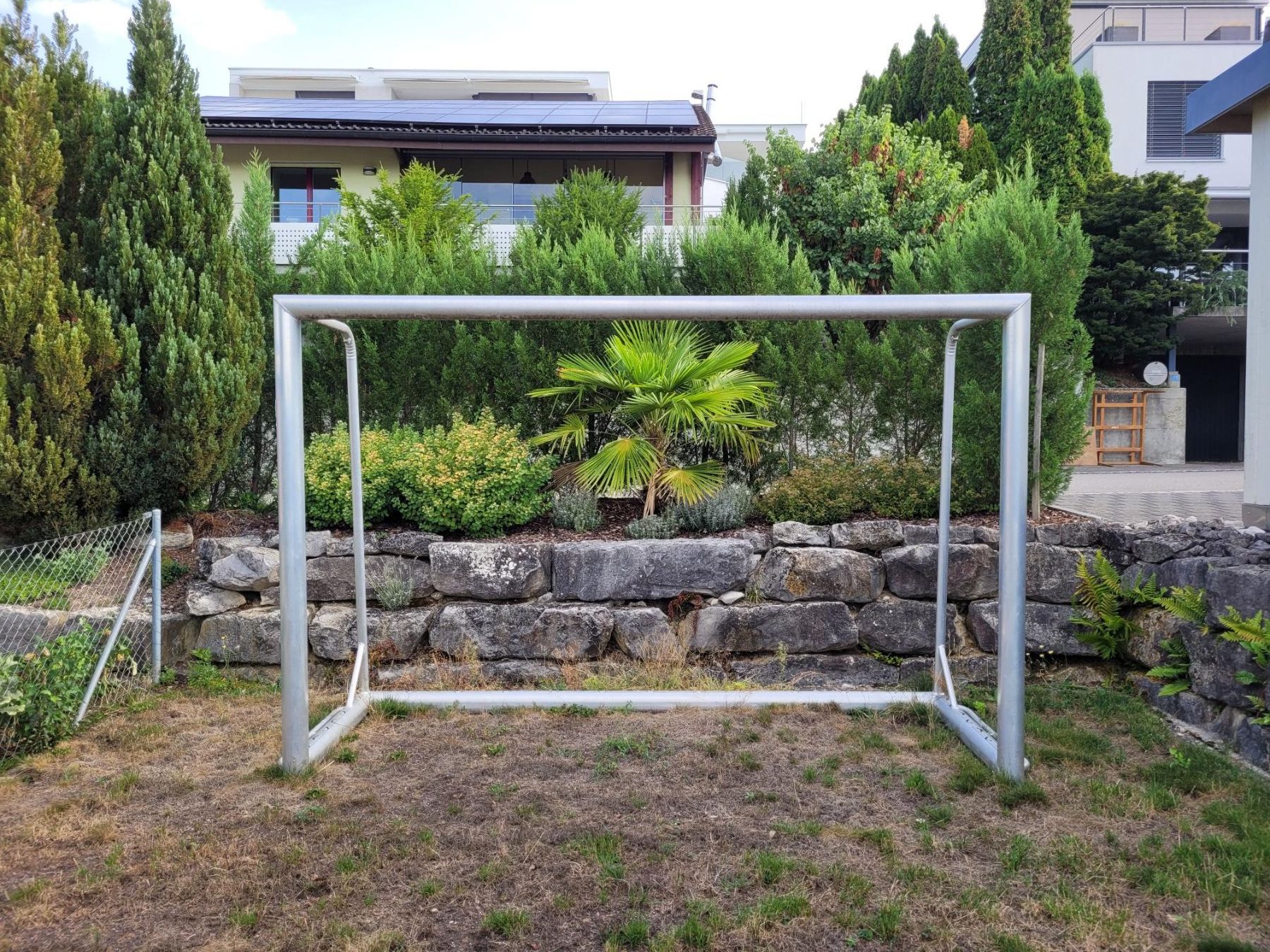 Porte da calcio e da hockey: Fussballtor Aluminium robust gebraucht – Usato da Birmenstorf AG venduto da SAIDAL