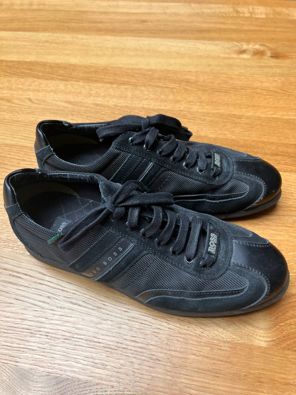 Hugo Boss Herrenschuhe: Schwarze BOSS Sneaker Gr. 41 Top Zustand – Gebraucht aus Zumikon von jensbehlau81 1