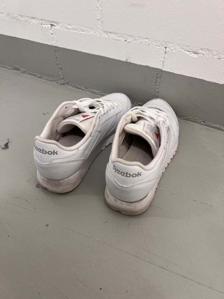 Reebok Scarpe da donna: Sneaker Reebok Leder weiss Gr. 40 – Nuovo (secondo la descrizione) da Winterthur venduto da ChicMarkt 7