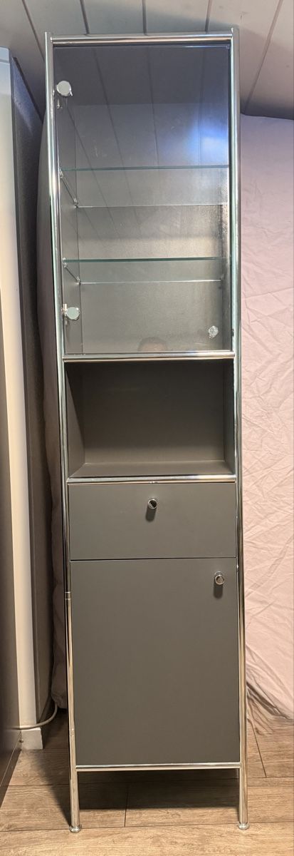 Armadi: Hochschrank Eterno, freistehend – Usato da Thörishaus venduto da Ceffyl