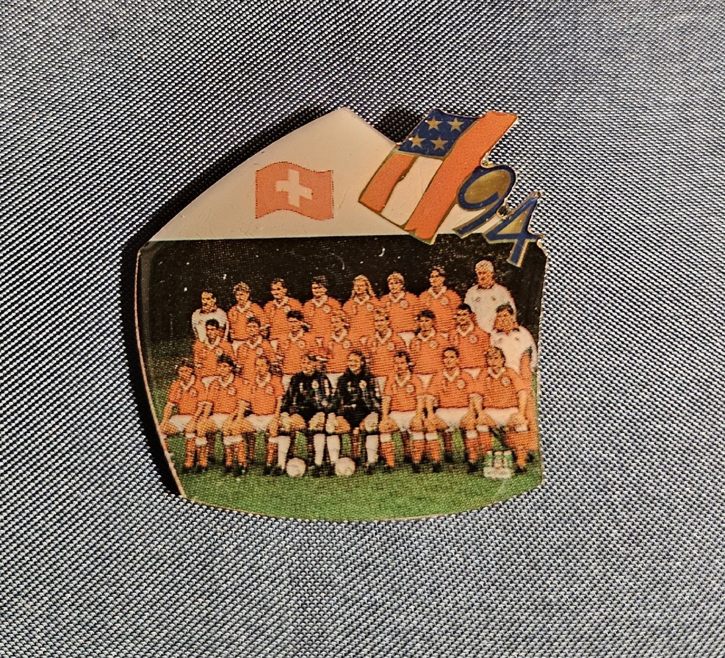 Swiss Plaketten & Abzeichen: Swiss Fussball 94 Pin – Neu (gemäss Beschreibung) aus Münchenbuchsee von Yannikfero
