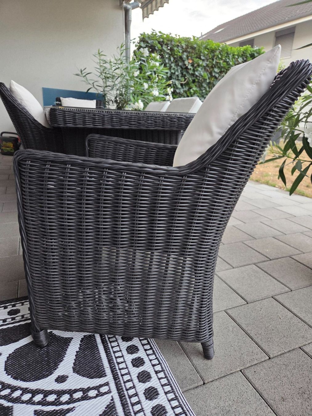 Set de table et chaises: Gartentisch mit Stühlen – D'occasion à Hettiswil b. Hindelbank par Certec 1