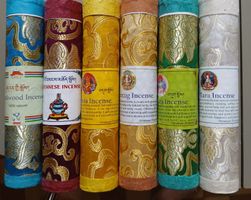 encens nepalais . boites de velours