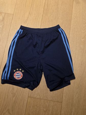 FC Bayern München Hosen, Gr. 164, neuwertig