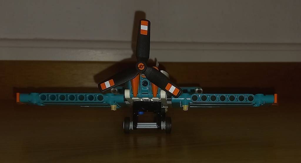 Baukästen: Lego Flugzeug 42117 – Gebraucht aus Ruswil von Jive01 1