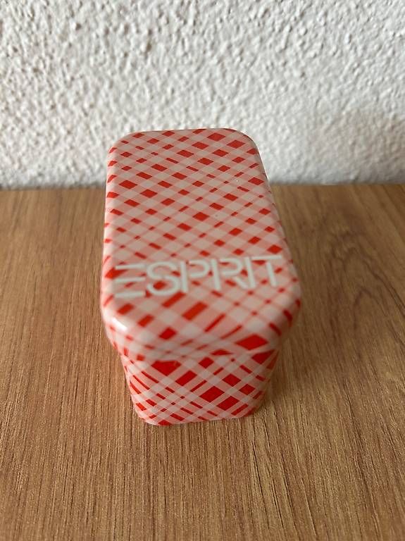 Esprit Uhren: Armbanduhr von Esprit – Gebraucht aus Henau von terrible