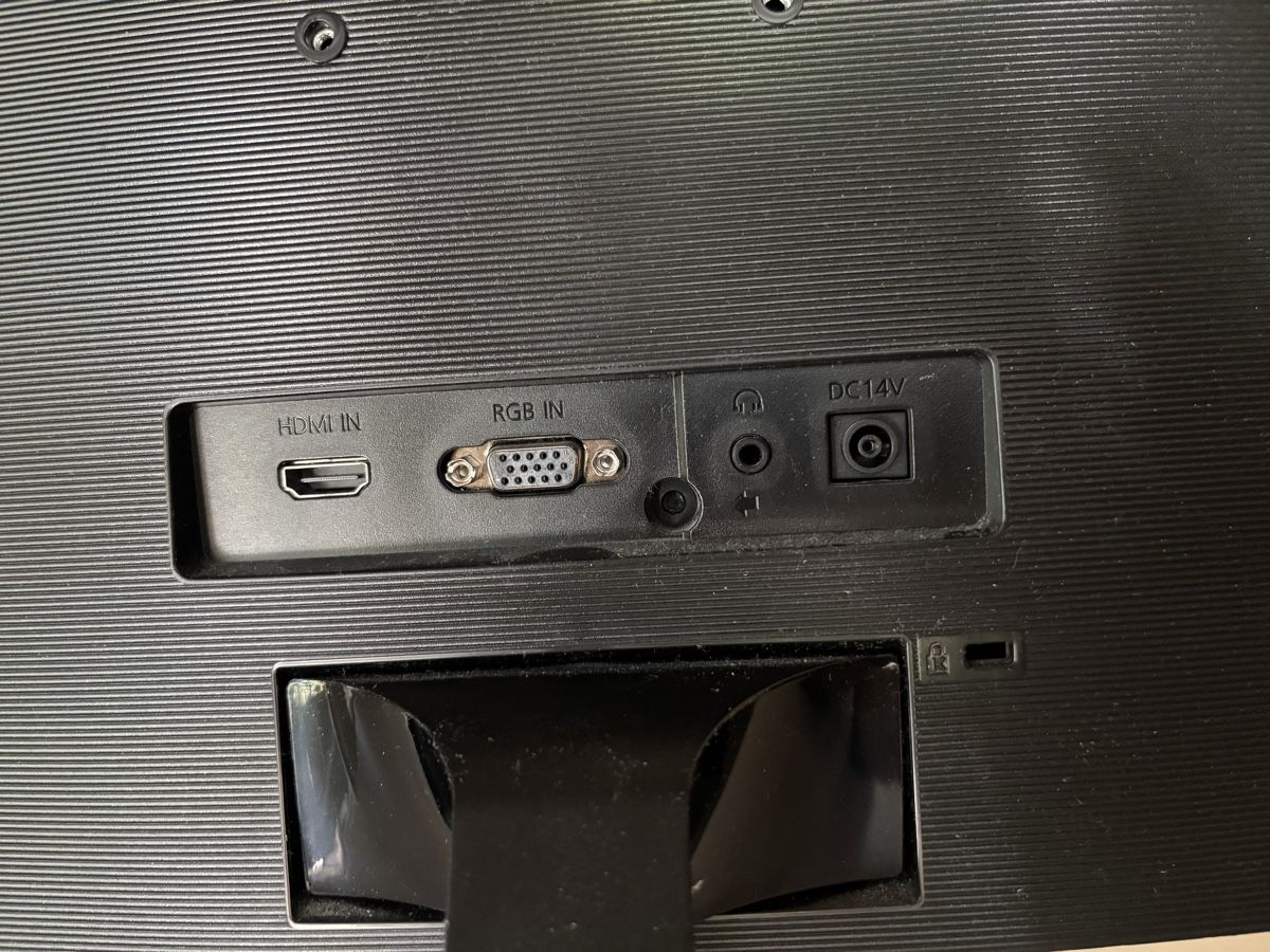 Monitor: Full HD Double screen in very good condition  – Usato da Geneve venduto da ber_h5jc 3