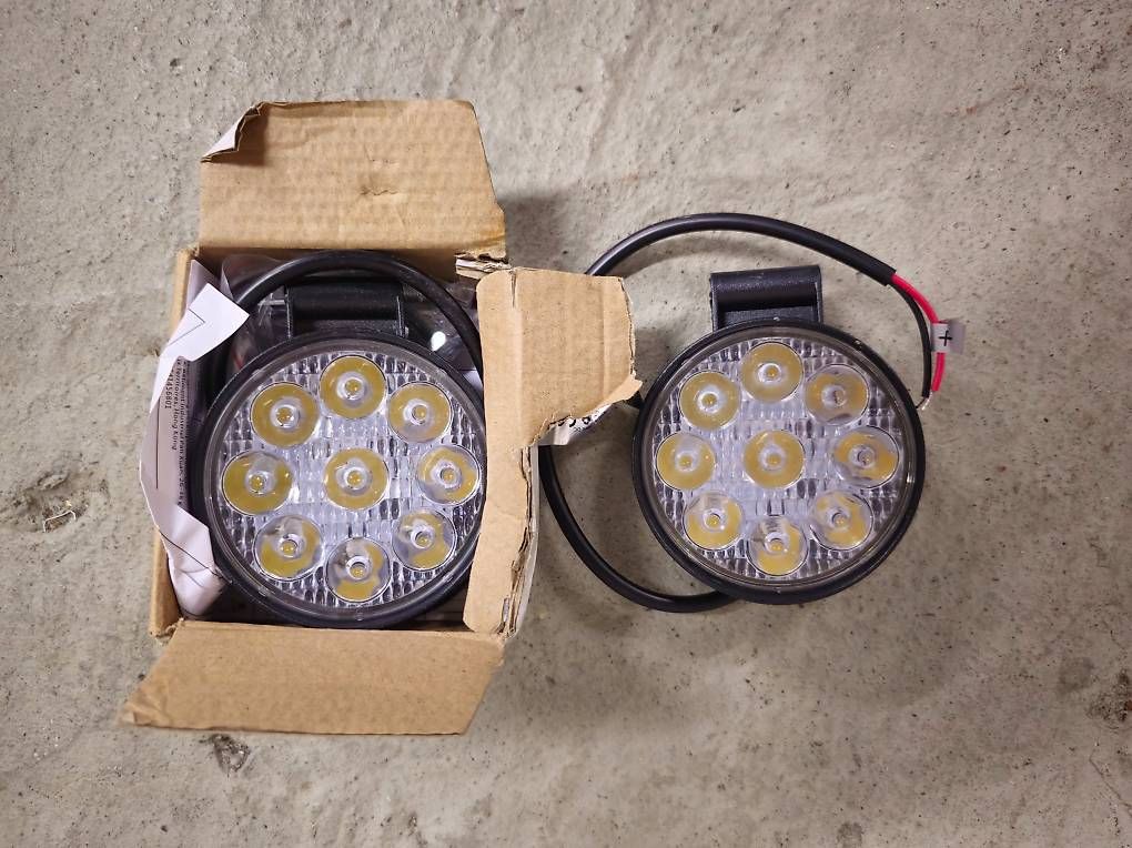 Tutti i ricambio: 2 LED-Rückstrahler – Usato da Winterthur venduto da Alex771