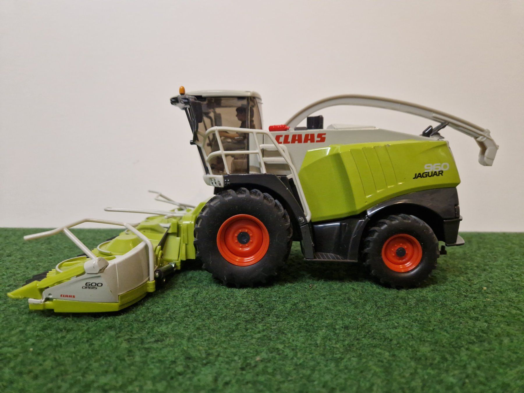 Siku Kit di modellismo & Modellini statici: Siku Claas Jaguar 1:32 – Usato da Thun venduto da ZweifelChipss 1