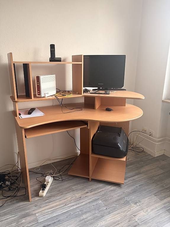 Schreibtische: Computertisch  – Gebraucht aus Schaffhausen von ann_q9gv 1