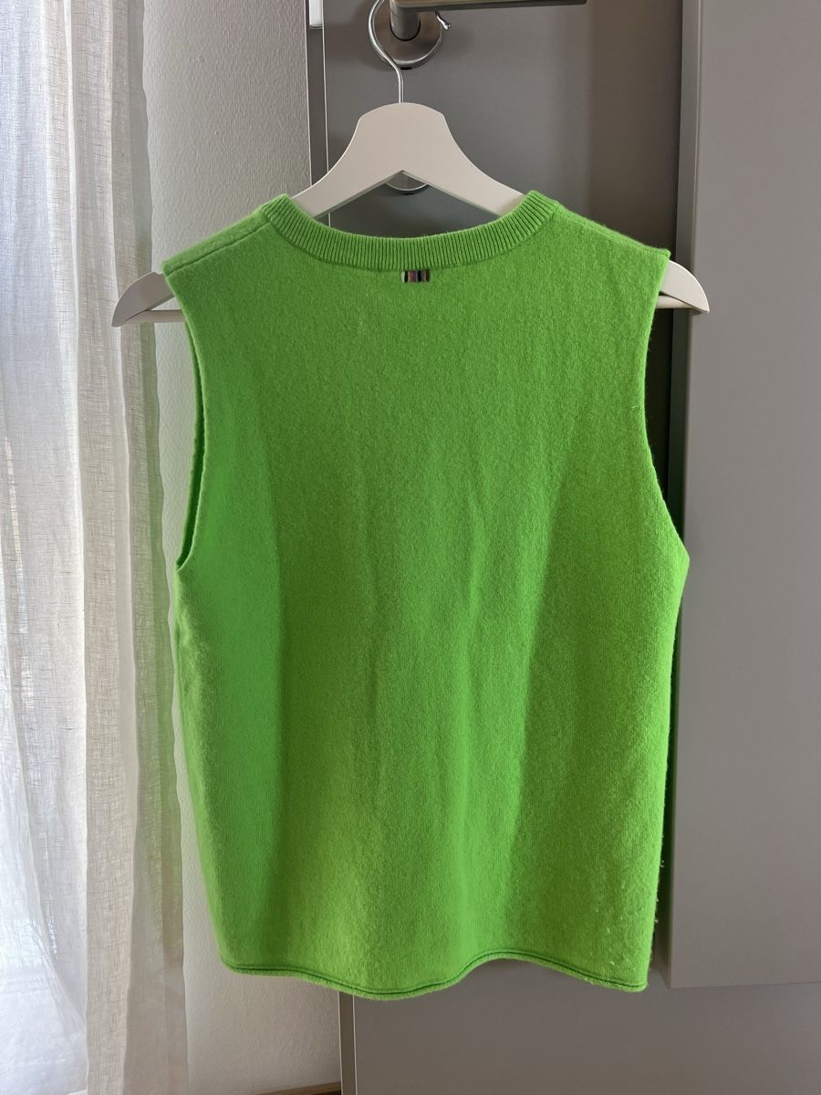 T-shirt: extreme cashmere veste – Usato da Basel venduto da Magali82 1