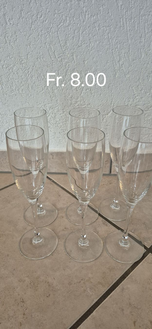 Bicchieri: 6 flûtes à champagne  – Usato da Moutier venduto da mai_pq7w