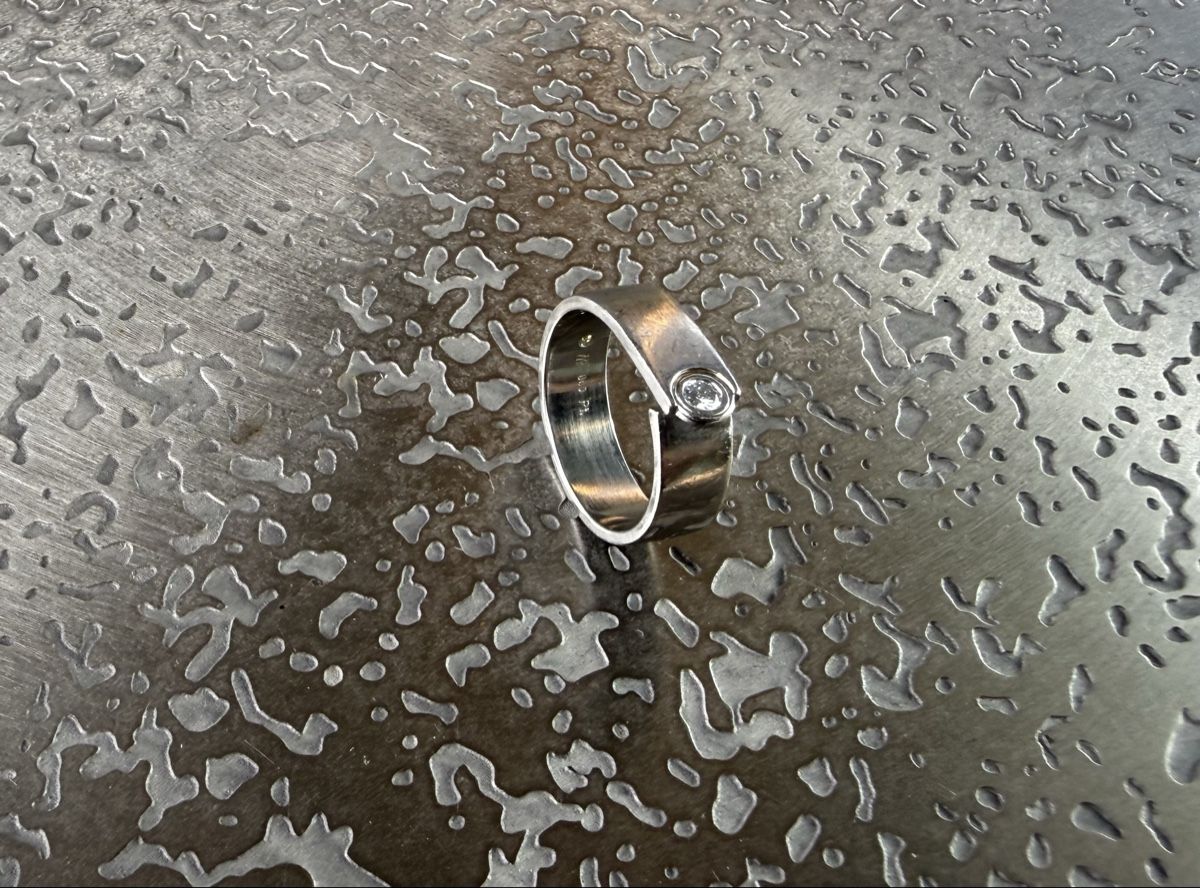 Anelli: Platin Ring 950 mit 0,4 CT Brillant. Einzelanfertigung. – Usato da Richterswil venduto da Solemare47Nicole 8