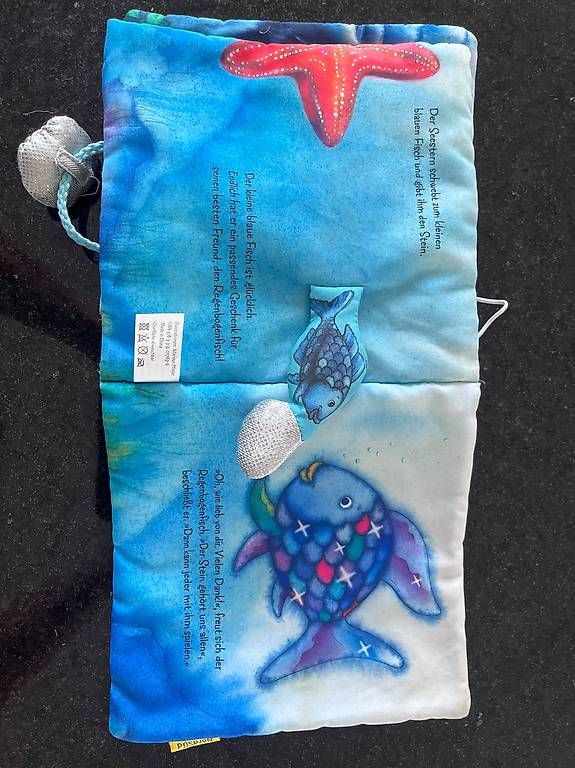 Libri: Stoffbüechli Regenbogenfisch – Usato da Wettingen venduto da Suzanne015 2