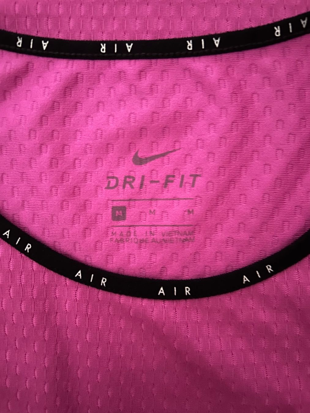Nike T-shirt: Nike Air Shirt – Usato da Langenthal venduto da Miichelle 2