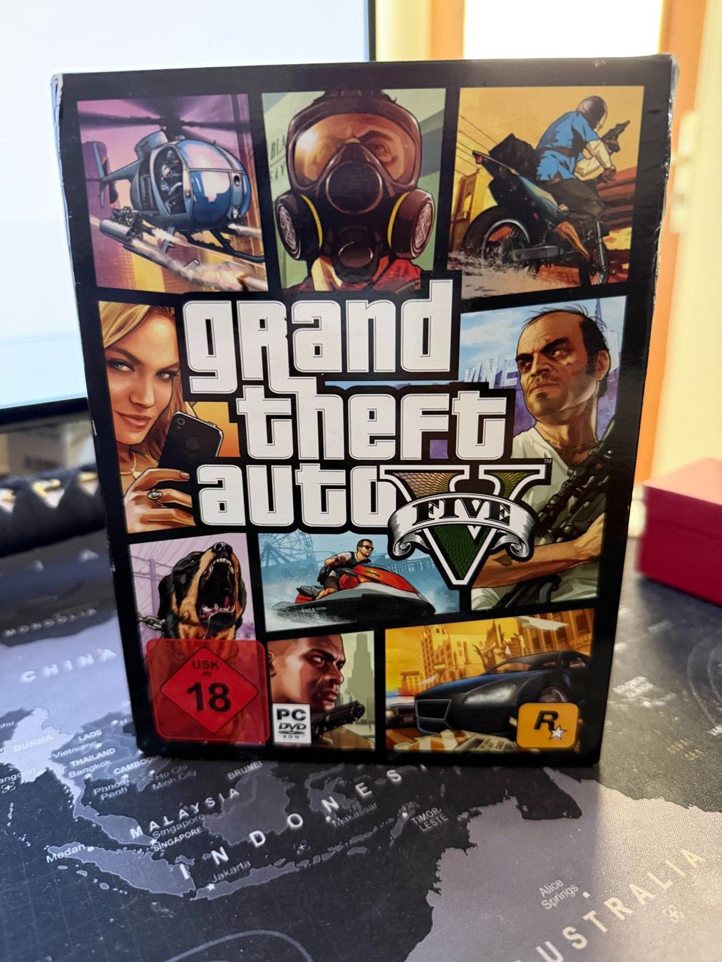 Spiele: Grand Theft Auto 5 mit weltkarte – Gebraucht aus Oftringen von fery1976