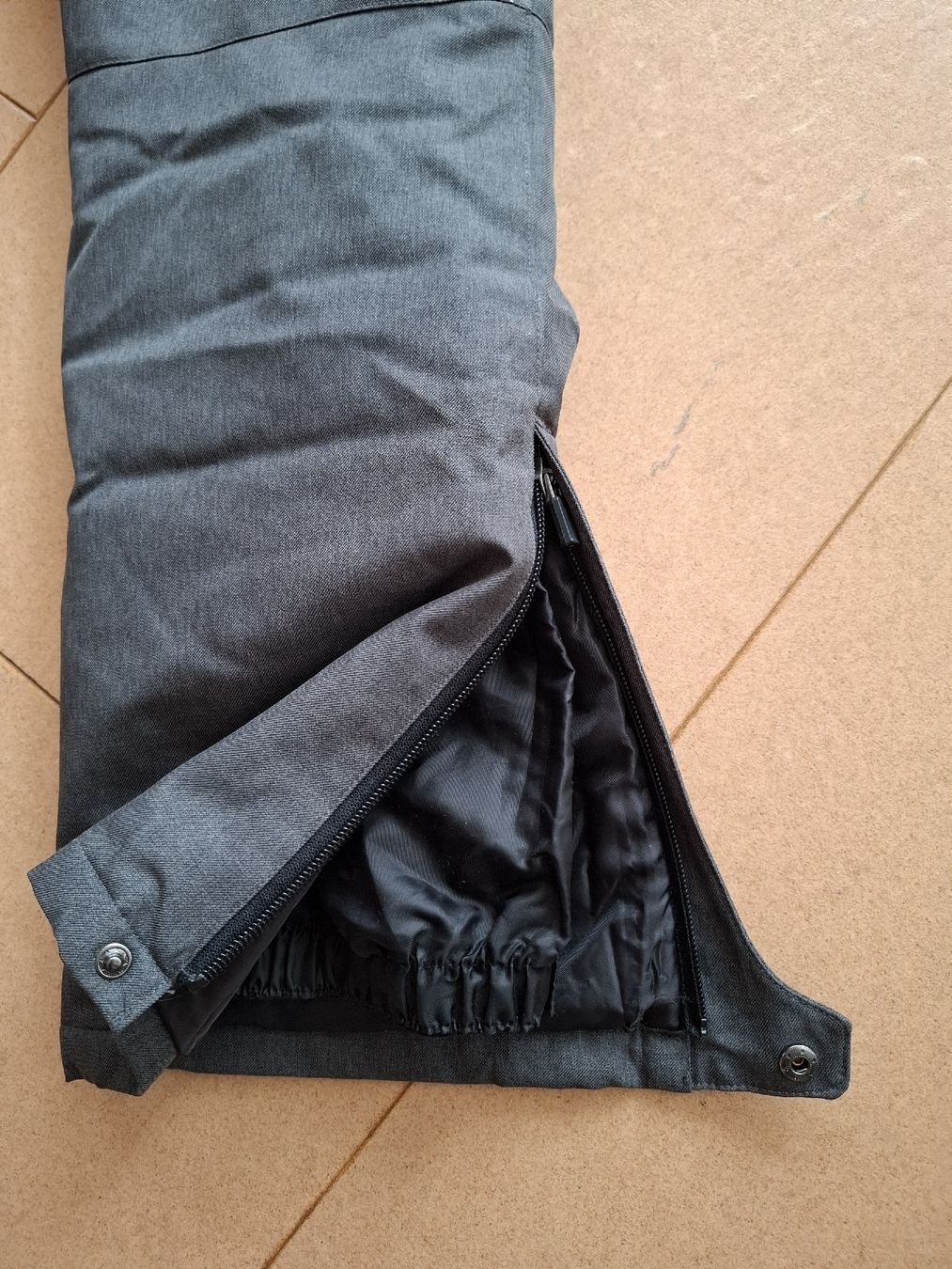 CMP Hosen: Skihose CMP dunkelgrau 140 – Gebraucht aus Thun von lede 2