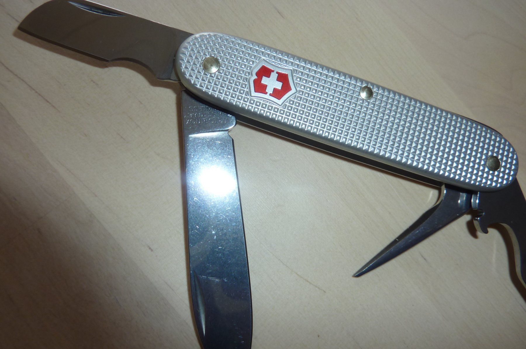 Victorinox Coltelli tascabile: LE  Super   Pour  ÉLECTRICIEN..7   Fonctions – Nuovo e nell'imballaggio originale da Lausanne venduto da coucoulet 1