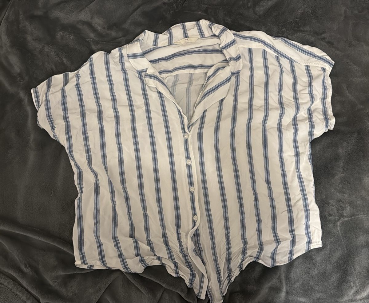 H&M Blusen: H&M Bluse, gestreift, Grösse 36 – Gebraucht aus Zürich von vallup_9