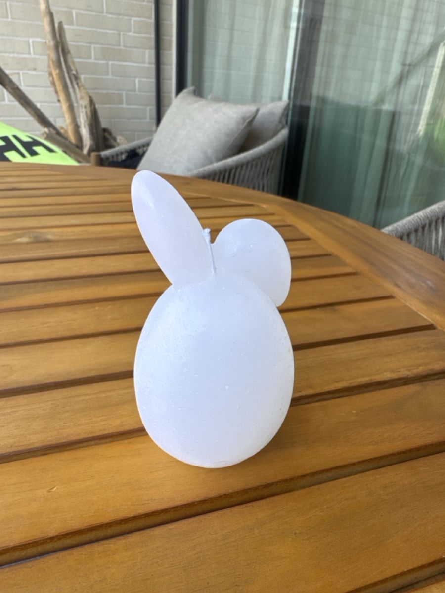 Candele: Kerze Hase weiss neu ungebraucht  – Nuovo (secondo la descrizione) da Bremgarten AG venduto da val_ch 1