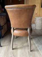 Chaise neuve en véritable cuir et pieds chêne massif