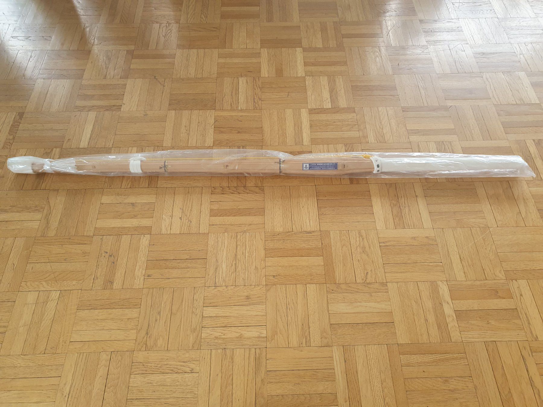 Altre raccolte & rarità: Shinai, taille 38 – Nuovo e nell'imballaggio originale da Petit-Lancy venduto da at_6rdt