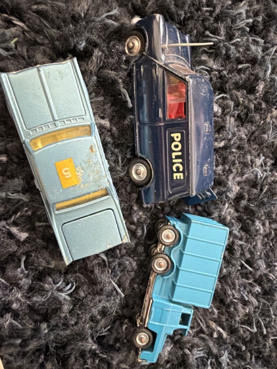 Giocattoli: Old Cars – Usato da Hittnau venduto da Pat_yl7f 7