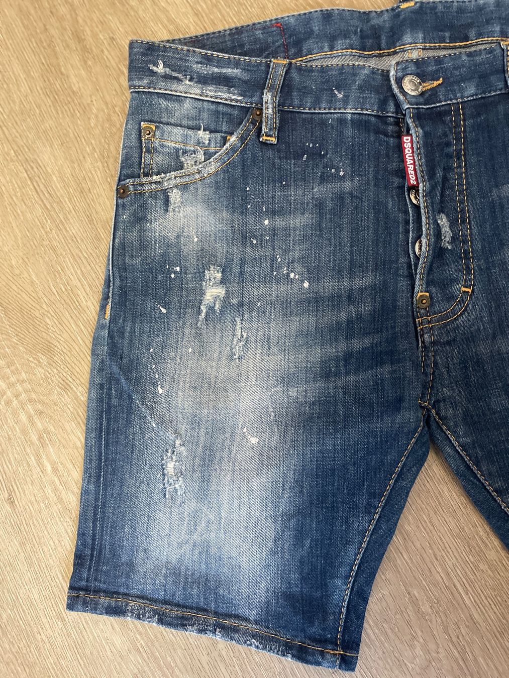 Dsquared2 Jeans: DSQUARED2 Herren Shorts, Gr. 46 – Usato da Baar venduto da koala9 2