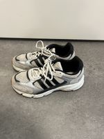 Adidas Schuhe Grösse 40