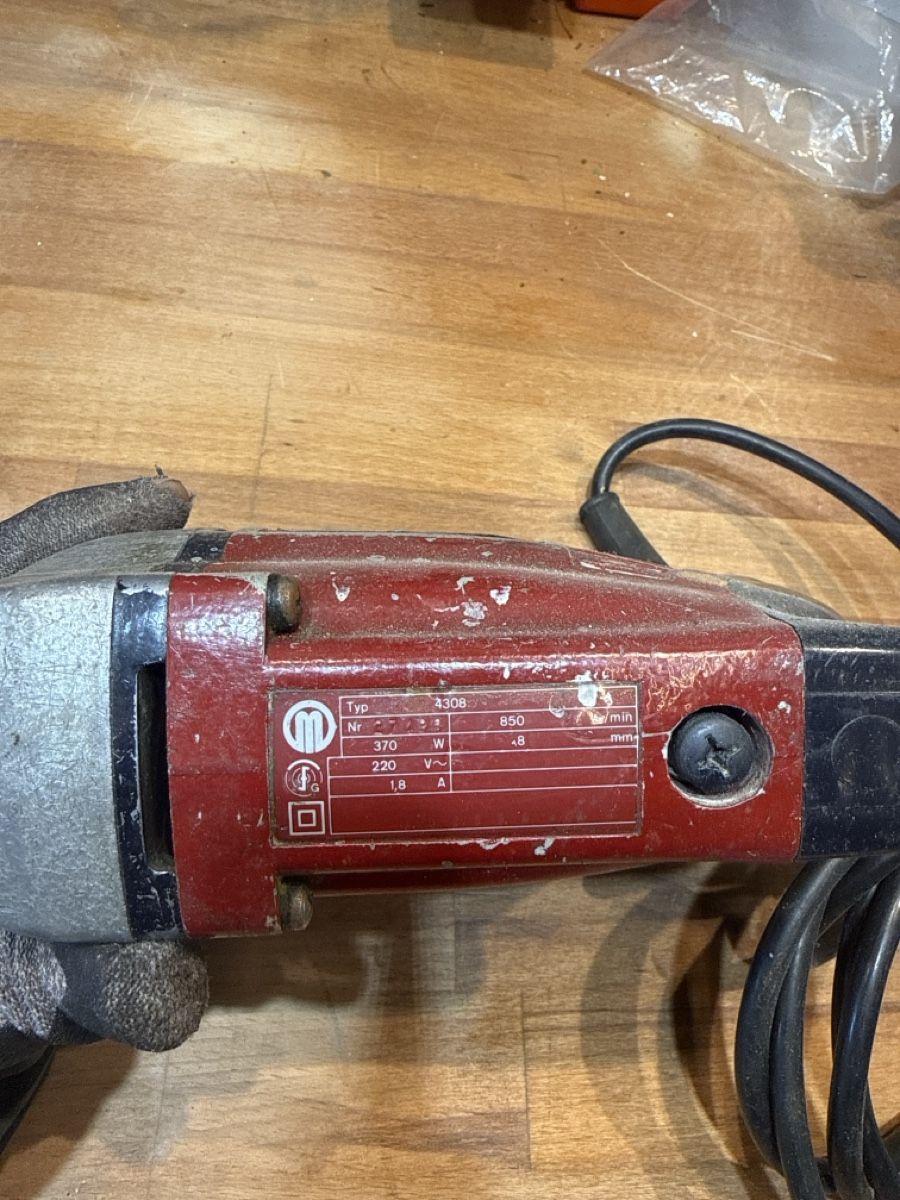 Metabo Bohrmaschinen: Metabo vintage Drill Red/Silver corded condition used – Gebraucht aus Celigny von AziwA 1