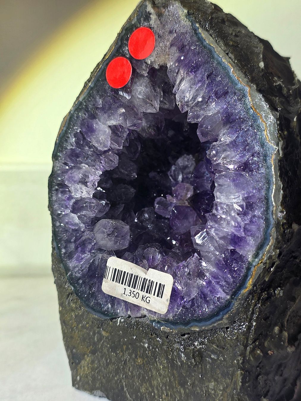 Minerali & Pietre curative: Amethyst Cave 1.35kg – Nuovo e nell'imballaggio originale da Matzingen venduto da Shay_Crystalz 2