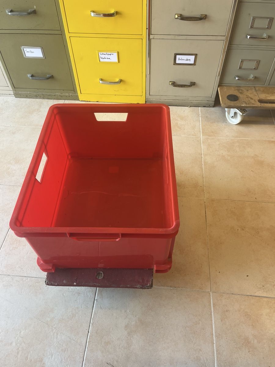 Contenitori & Simili: Behälter PVC. Mit Rolli  – Usato da Neerach venduto da fuz_8d7l 7