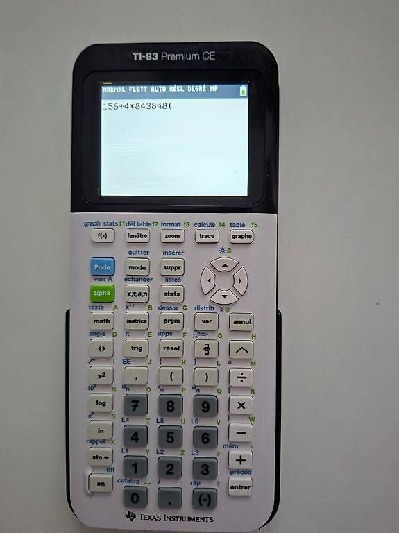 Texas Instruments Calcolatrici tascabili: Texas Instruments TI-83 Premium CE – Usato da Lausanne venduto da nic_b8wv 2