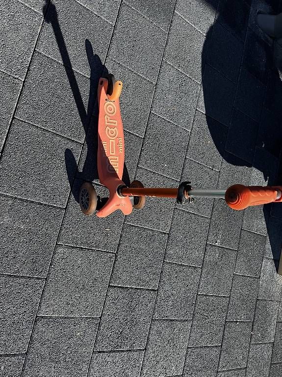 Kickboard: dreirädriger Micro Mini Scooter – Usato da Fahrni b. Thun venduto da Joer1 1